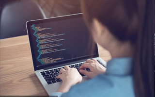 永春 api php源码,下载的php源码怎么运行呢？